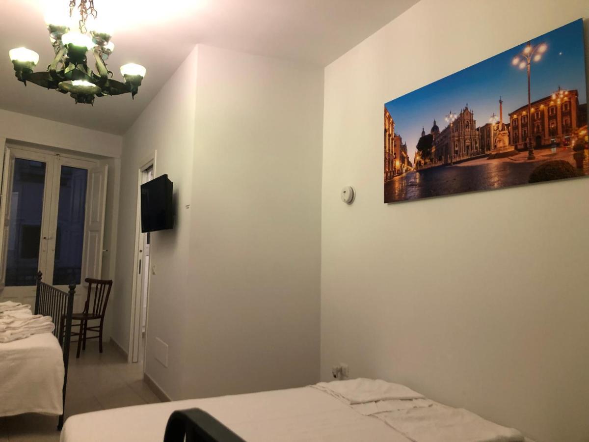 Garibaldi 94- Intera Casa A 2 Passi Dal Duomo Villa คาตาเนีย ภายนอก รูปภาพ