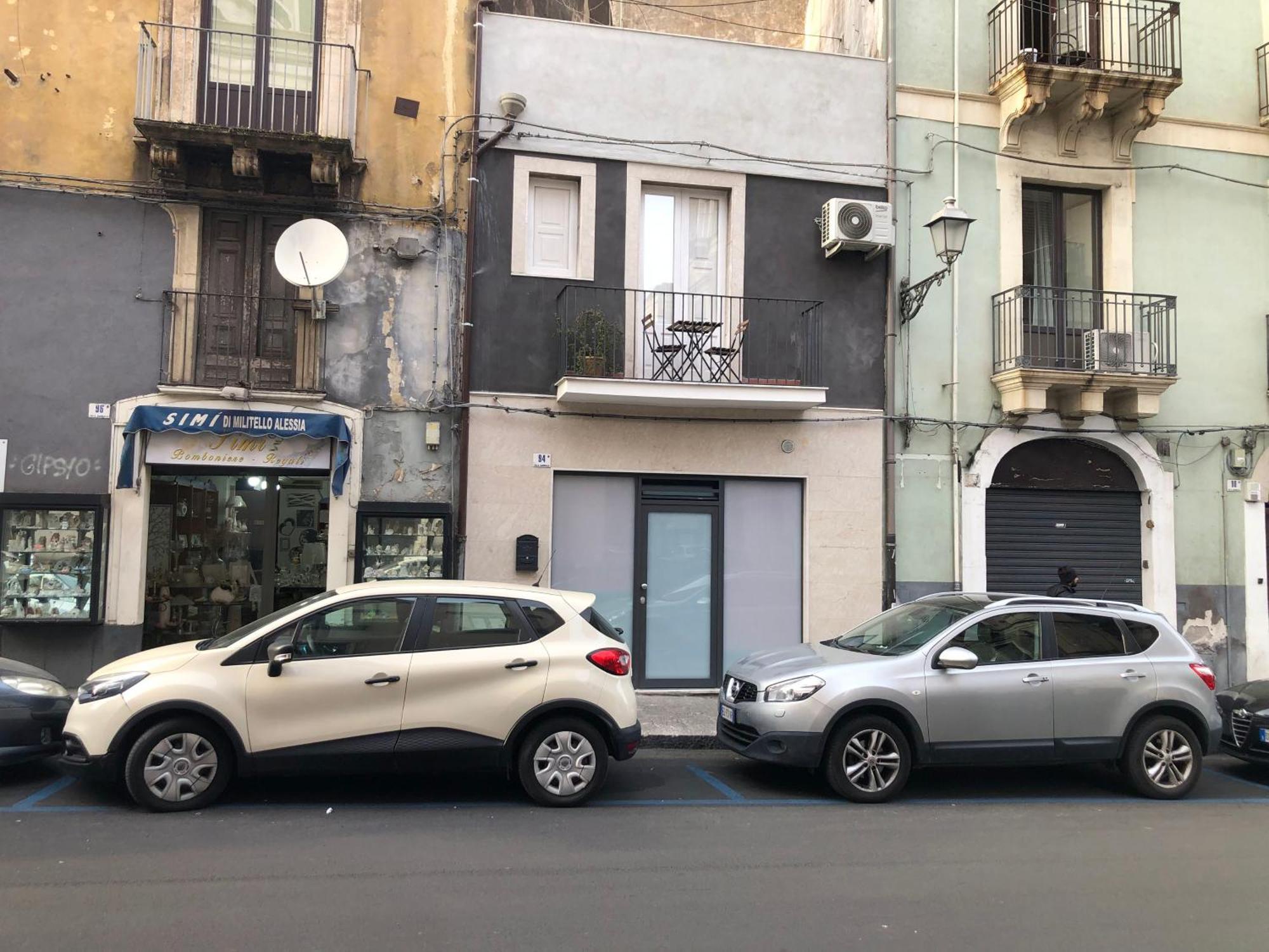 Garibaldi 94- Intera Casa A 2 Passi Dal Duomo Villa คาตาเนีย ภายนอก รูปภาพ